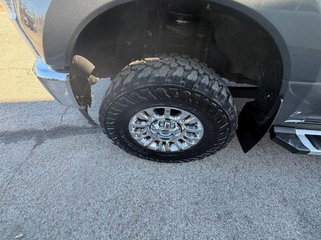 Ford Super Duty F-250 SRW XLT 4WD Crew Cab 8' Box 2022