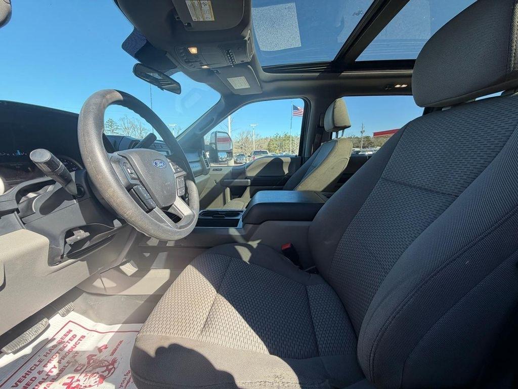 Ford Super Duty F-250 SRW XLT 4WD Crew Cab 8' Box 2022