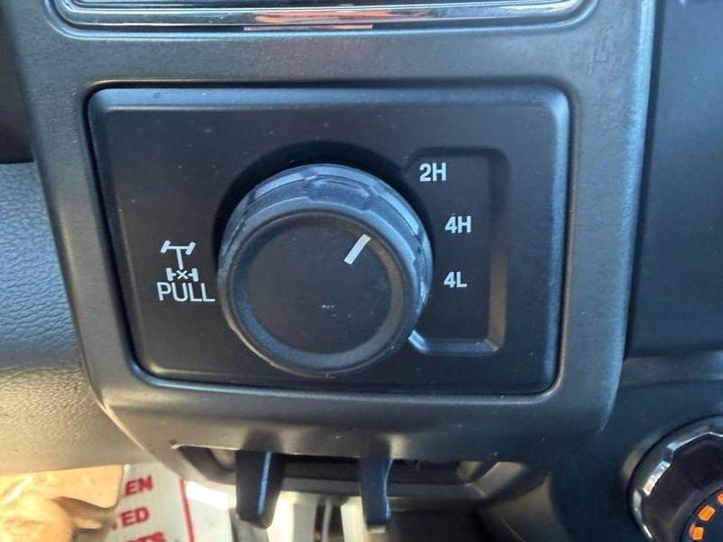 Ford Super Duty F-250 SRW XLT 4WD Crew Cab 8' Box 2022