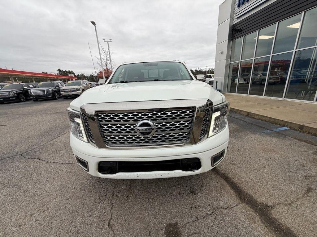 Nissan Titan 4x4 Crew Cab Platinum Reserve 2017