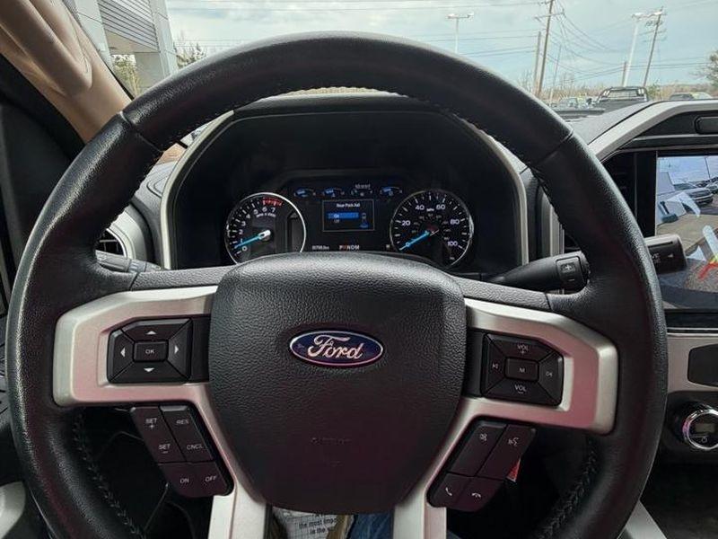 Ford Super Duty F-250 SRW Lariat 4WD Crew Cab 6.75' Box 2022
