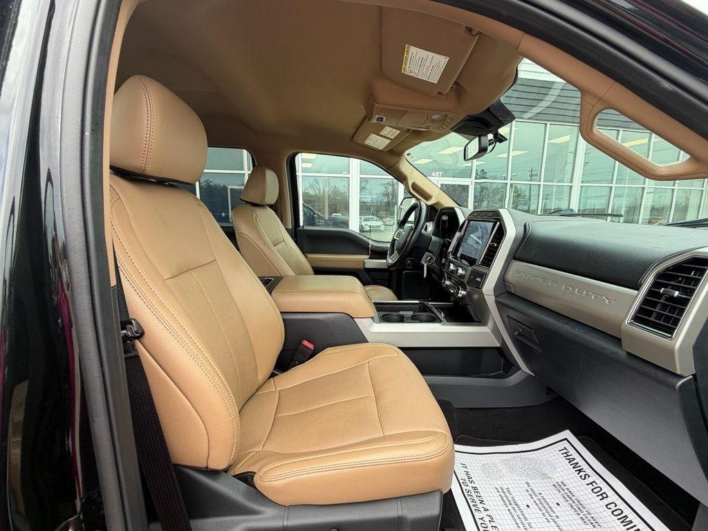 Ford Super Duty F-250 SRW Lariat 4WD Crew Cab 6.75' Box 2022