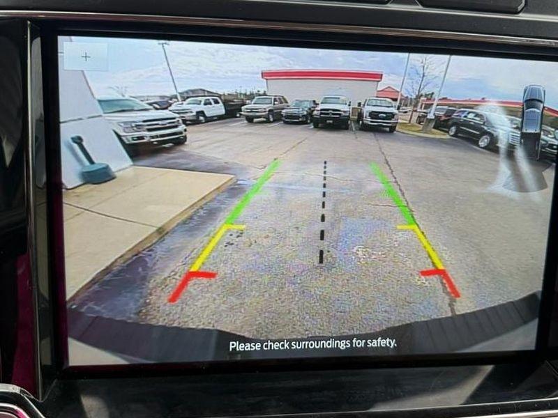 Ford Super Duty F-250 SRW Lariat 4WD Crew Cab 6.75' Box 2022