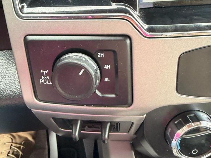 Ford Super Duty F-250 SRW Lariat 4WD Crew Cab 6.75' Box 2022