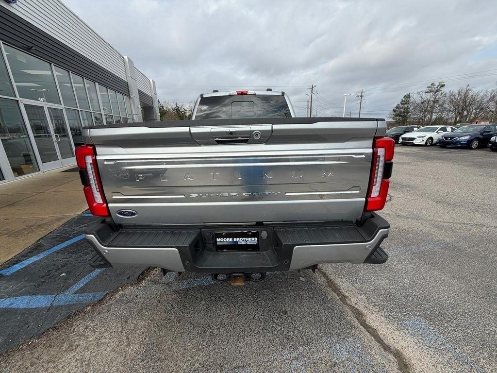 Ford Super Duty F-250 SRW Platinum 4WD Crew Cab 8' Box 2024