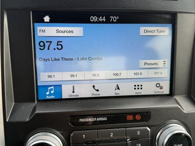 Ford Super Duty F-250 SRW Platinum 4WD Crew Cab 8' Box 2017