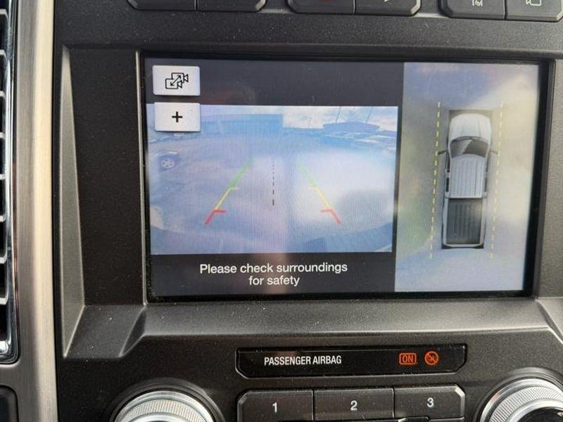 Ford Super Duty F-250 SRW Platinum 4WD Crew Cab 8' Box 2017