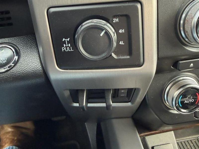 Ford Super Duty F-250 SRW Platinum 4WD Crew Cab 8' Box 2017