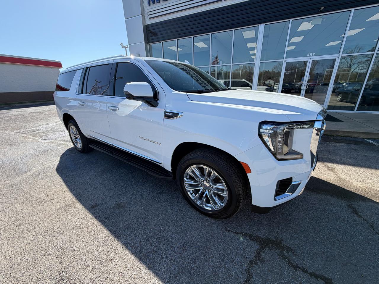 GMC Yukon XL 4WD 4dr SLT 2021