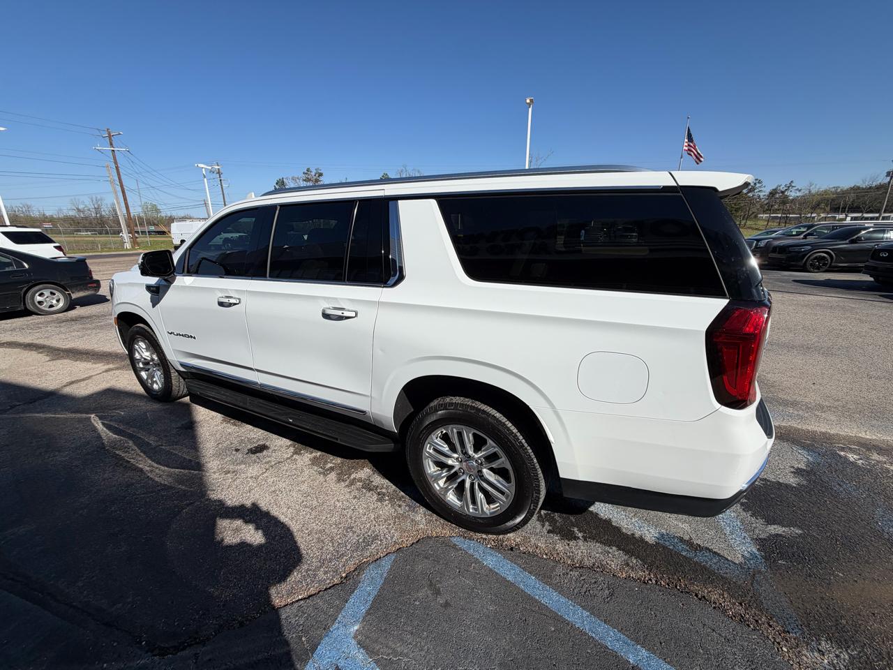 GMC Yukon XL 4WD 4dr SLT 2021