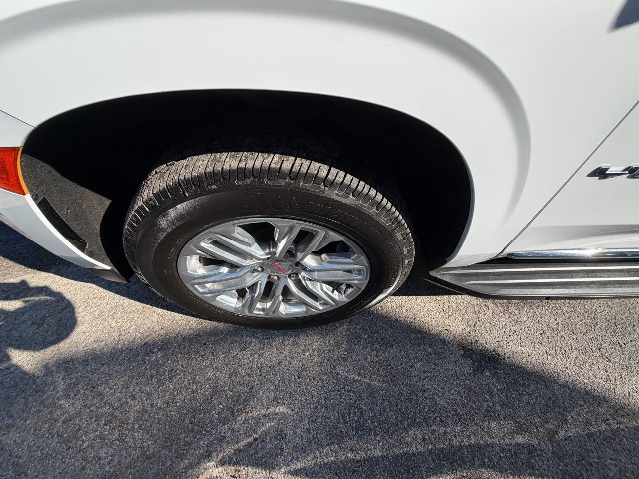 GMC Yukon XL 4WD 4dr SLT 2021