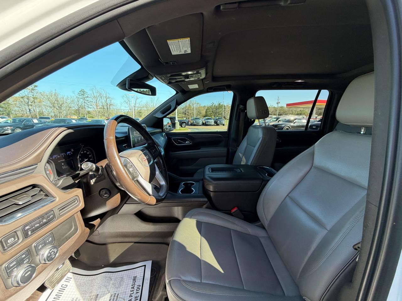 GMC Yukon XL 4WD 4dr SLT 2021