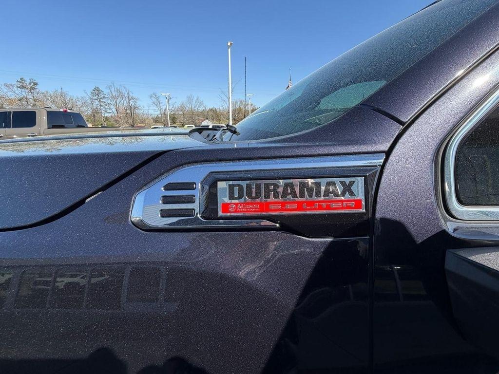 GMC Sierra 2500HD 4WD Crew Cab 159" Denali 2024