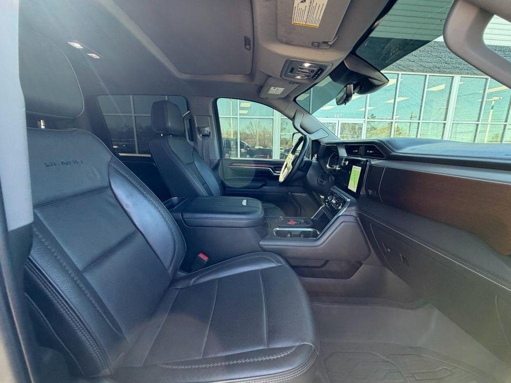 GMC Sierra 2500HD 4WD Crew Cab 159" Denali 2024