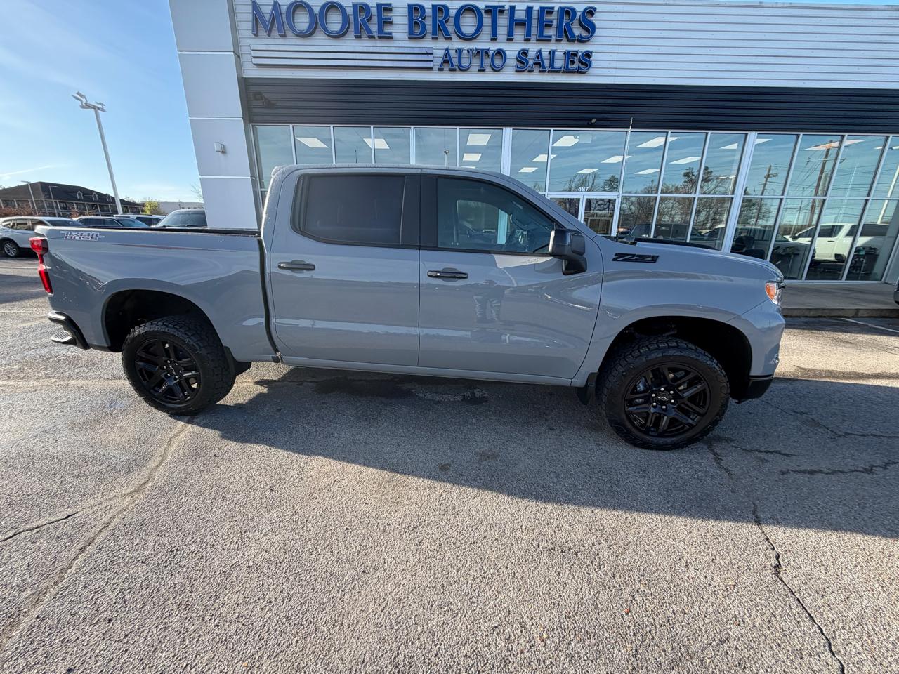 2024 Chevrolet Silverado 1500 4WD Crew Cab 147" LT Trail Boss