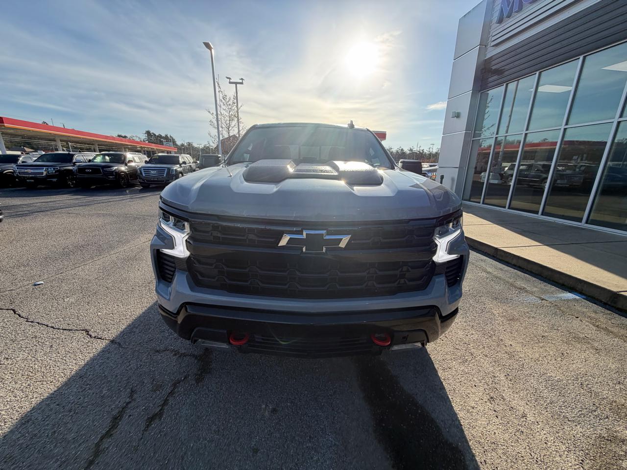 Chevrolet Silverado 1500 4WD Crew Cab 147" LT Trail Boss 2024