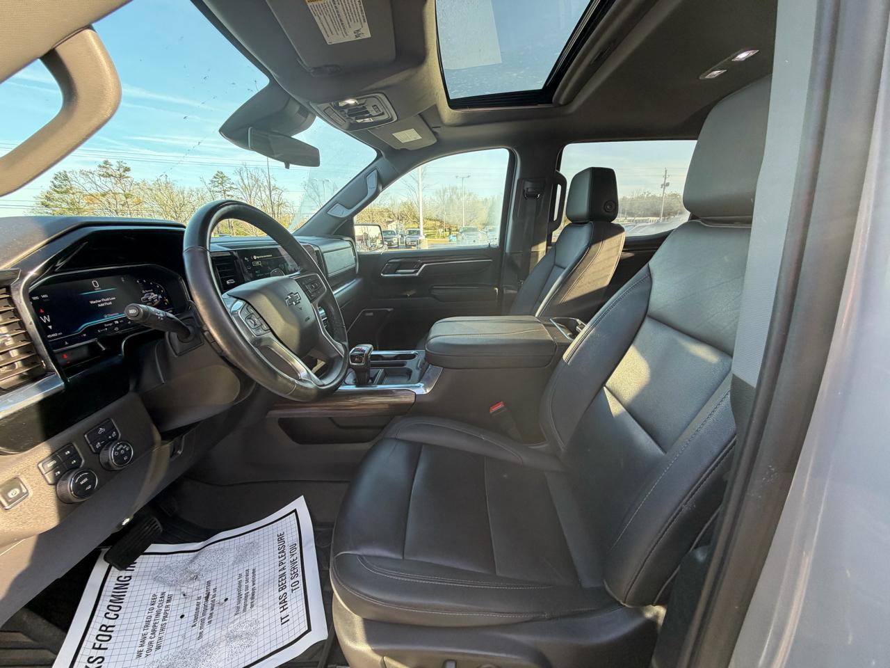 Chevrolet Silverado 1500 4WD Crew Cab 147" LT Trail Boss 2024