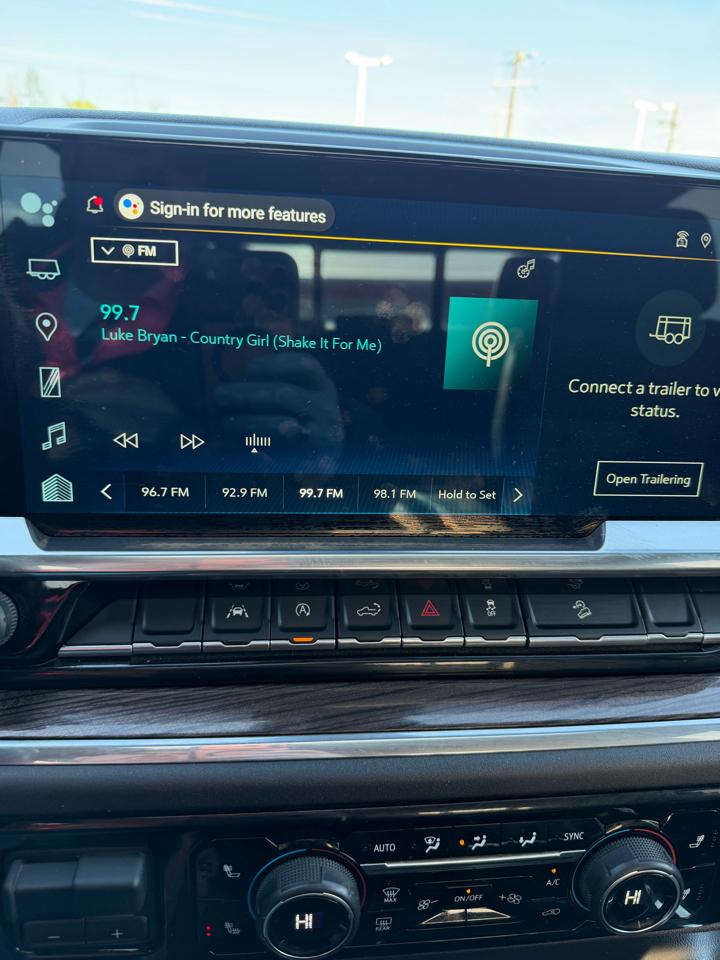 Chevrolet Silverado 1500 4WD Crew Cab 147" LT Trail Boss 2024