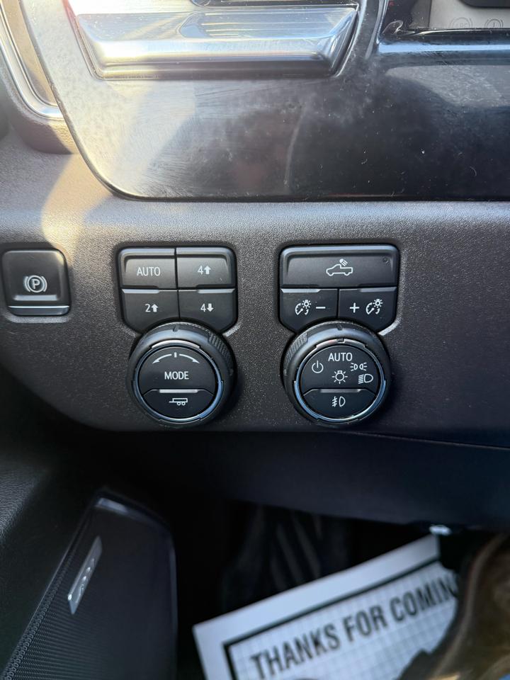 Chevrolet Silverado 1500 4WD Crew Cab 147" LT Trail Boss 2024