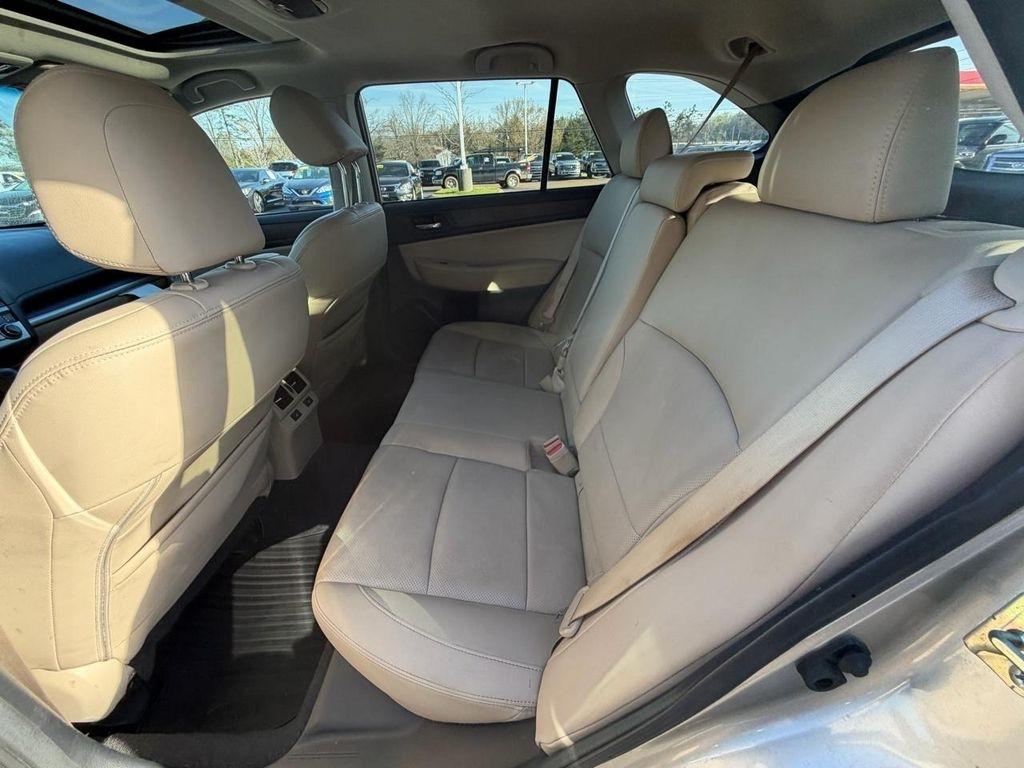 Subaru Outback 4dr Wgn 3.6R Limited 2016