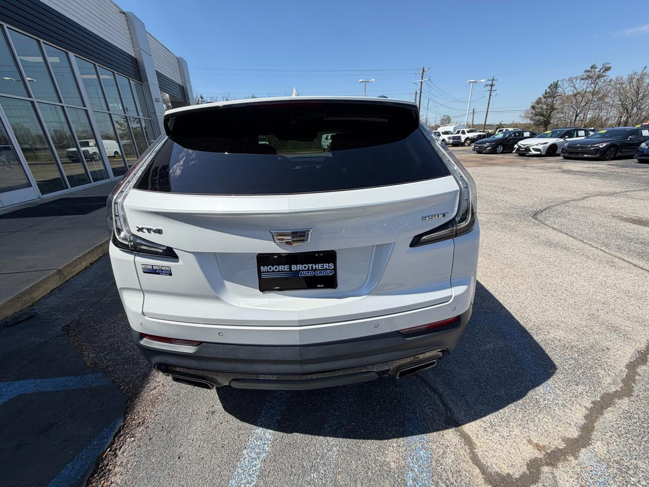 Cadillac XT4 FWD 4dr Sport 2021