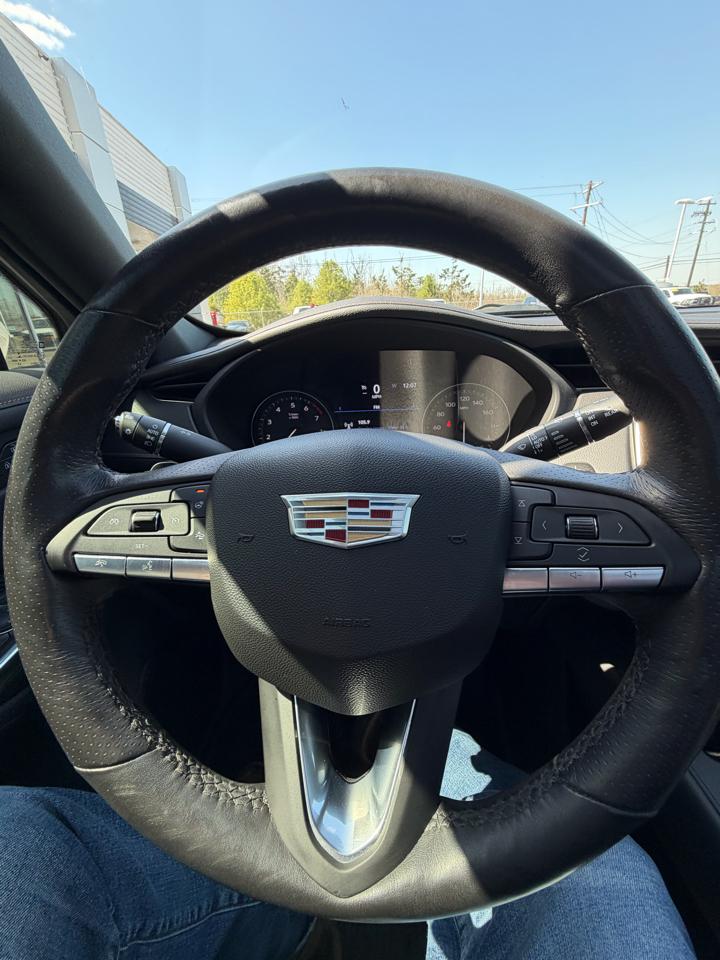 Cadillac XT4 FWD 4dr Sport 2021