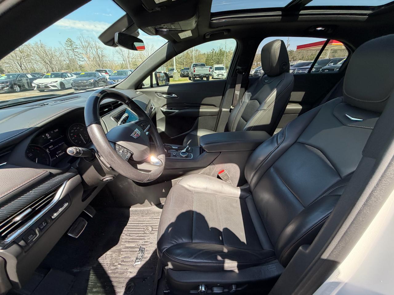 Cadillac XT4 FWD 4dr Sport 2021