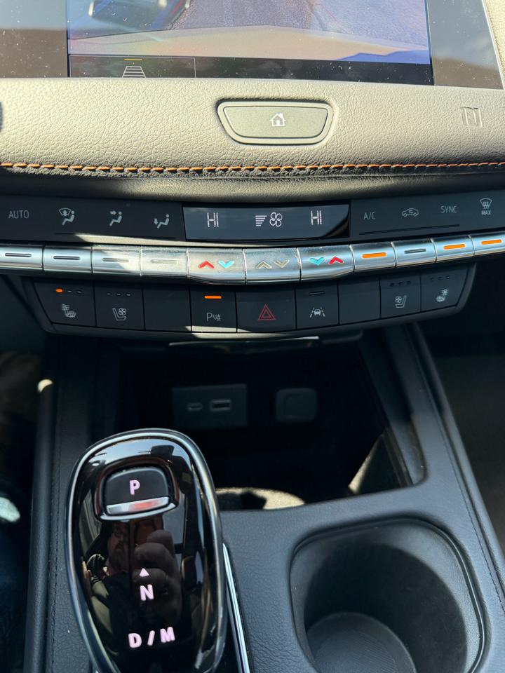 Cadillac XT4 FWD 4dr Sport 2021