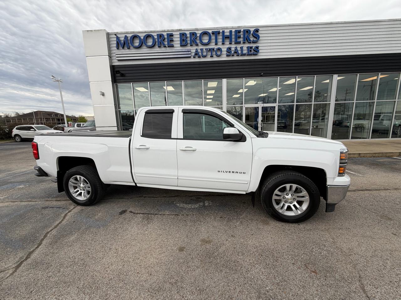 2015 Chevrolet Silverado 1500 2WD Double Cab 143.5" LT w/1LT