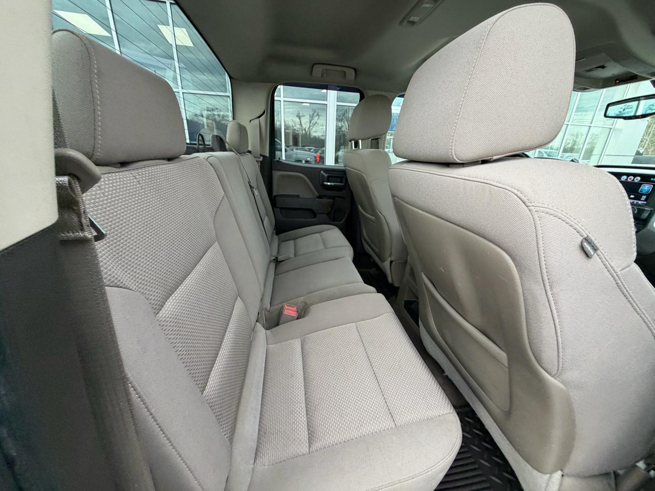 Chevrolet Silverado 1500 2WD Double Cab 143.5" LT w/1LT 2015