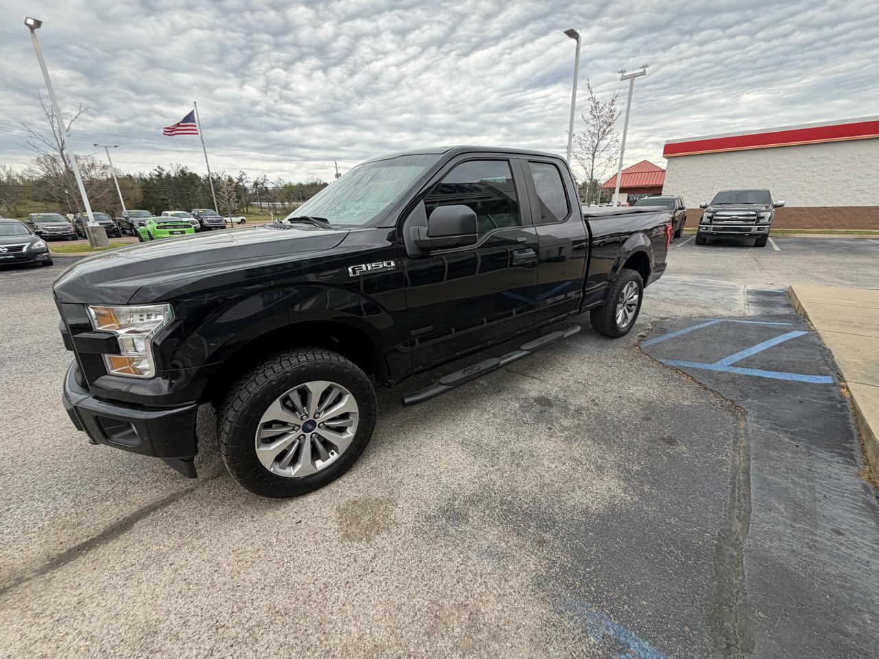 Ford F-150 XL 4WD SuperCab 6.5' Box 2017