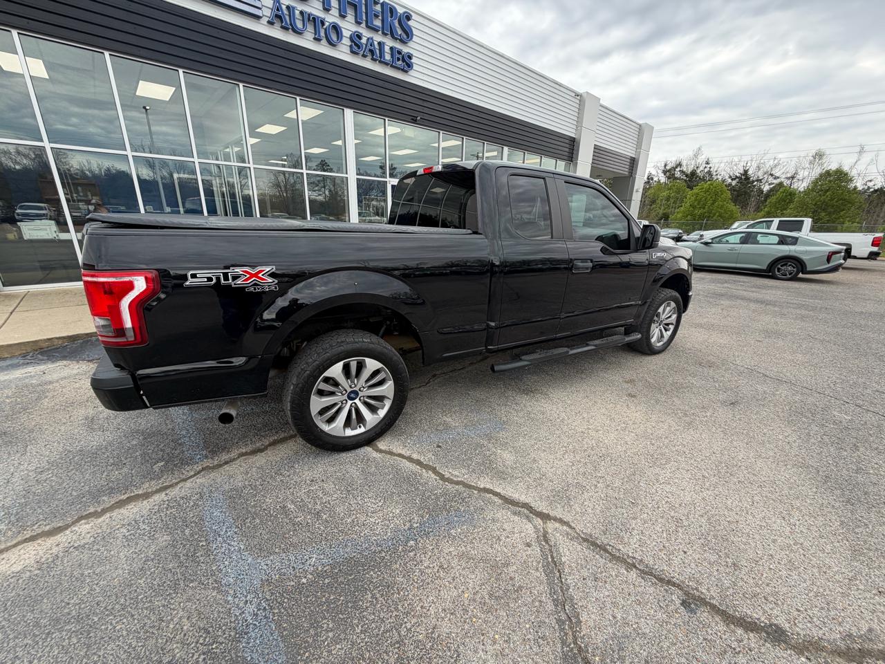 Ford F-150 XL 4WD SuperCab 6.5' Box 2017