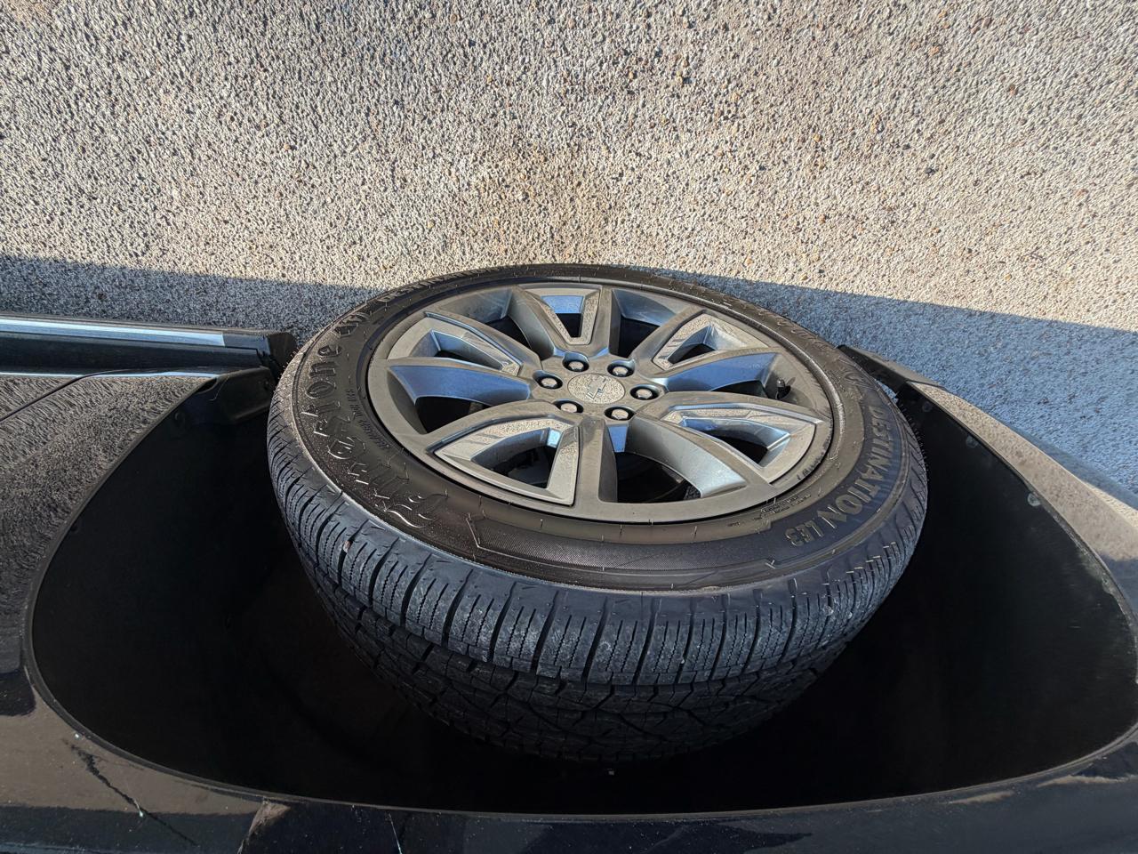 Chevrolet Suburban 2WD 4dr 1500 Premier 2018