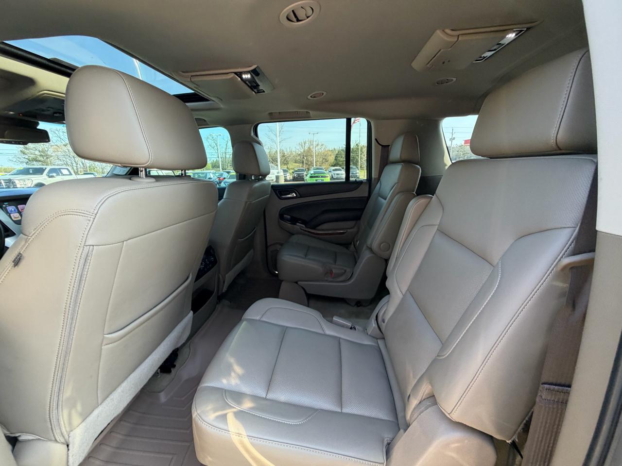 Chevrolet Suburban 2WD 4dr 1500 Premier 2018