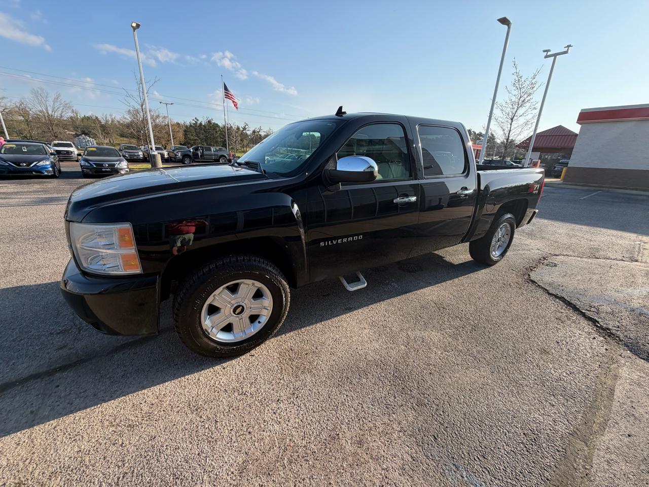 Chevrolet Silverado 1500 4WD Crew Cab 143.5" LT 2012
