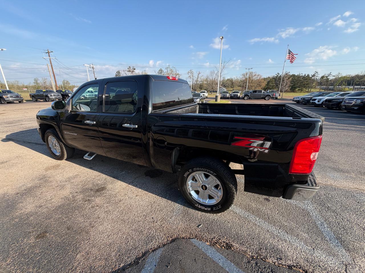 Chevrolet Silverado 1500 4WD Crew Cab 143.5" LT 2012