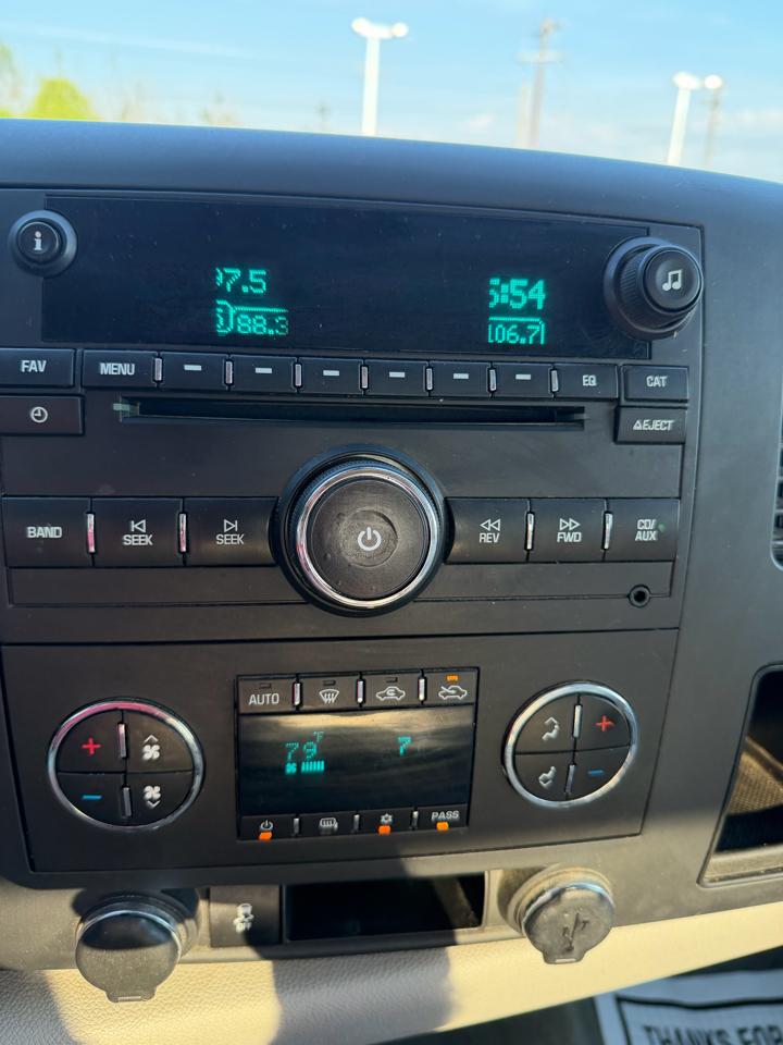 Chevrolet Silverado 1500 4WD Crew Cab 143.5" LT 2012