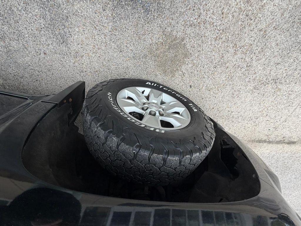 GMC Canyon 4WD Crew Cab 128.3" SLE 2015