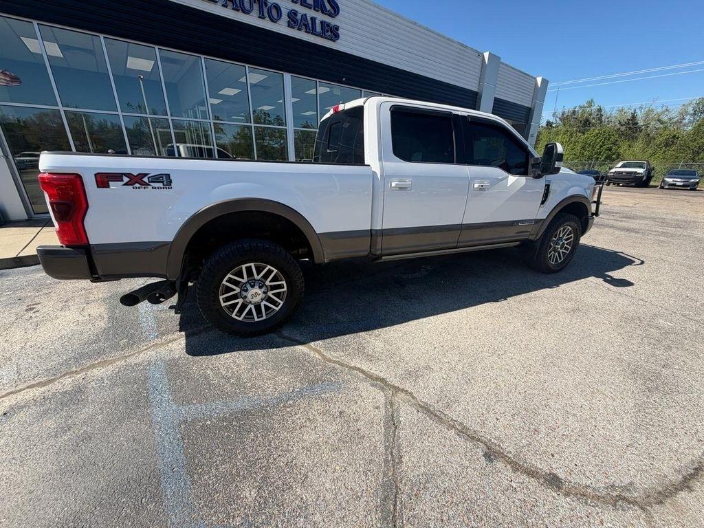 Ford Super Duty F-350 SRW King Ranch 4WD Crew Cab 8' Box 2017