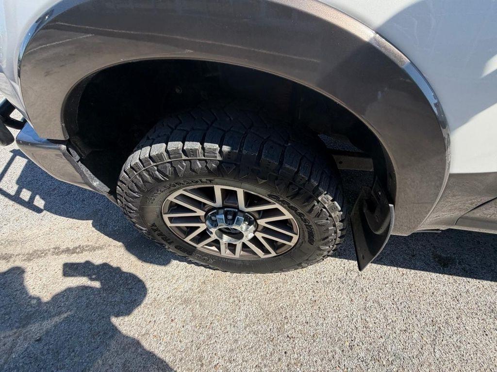 Ford Super Duty F-350 SRW King Ranch 4WD Crew Cab 8' Box 2017