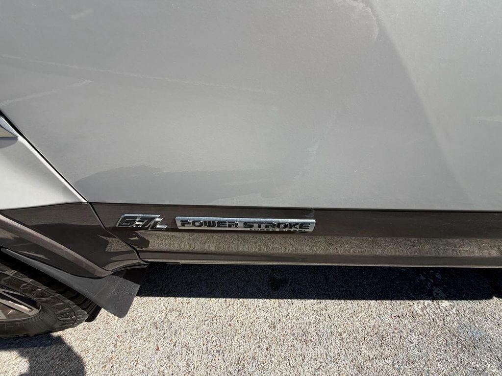 Ford Super Duty F-350 SRW King Ranch 4WD Crew Cab 8' Box 2017