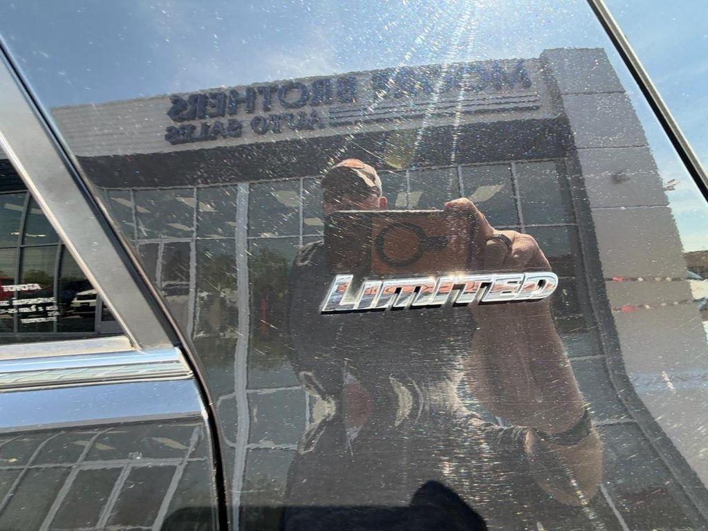 Toyota 4Runner Limited 4WD (Natl) 2021