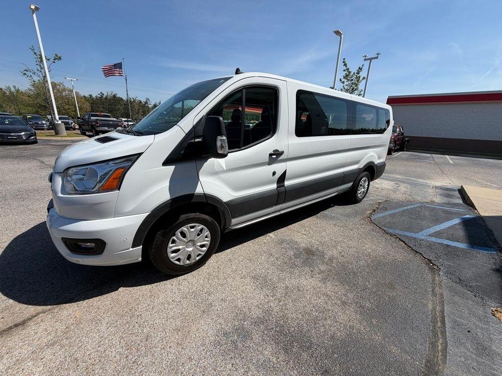 Ford Transit Passenger Wagon T-350 148" Low Roof XLT RWD 2021
