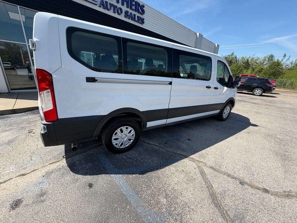 Ford Transit Passenger Wagon T-350 148" Low Roof XLT RWD 2021