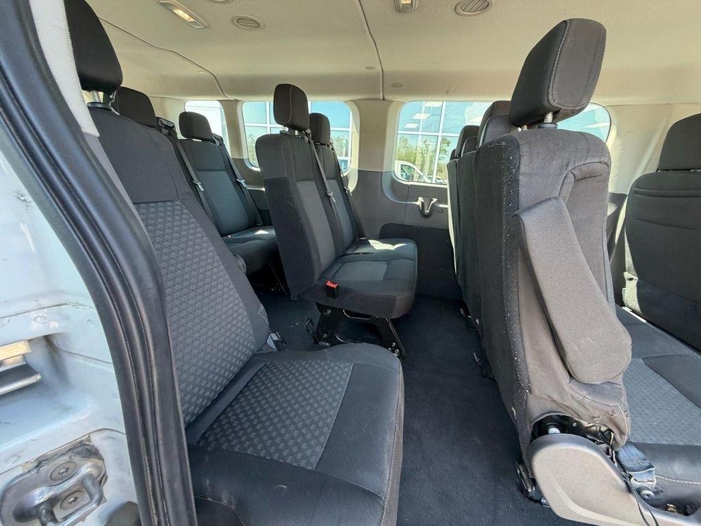 Ford Transit Passenger Wagon T-350 148" Low Roof XLT RWD 2021