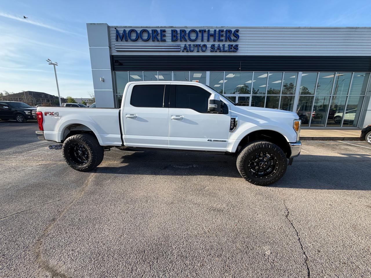 2017 Ford Super Duty F-250 SRW Lariat 4WD SuperCab 6.75' Box