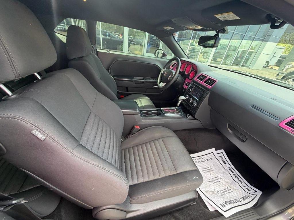 Dodge Challenger 2dr Cpe SXT 2014