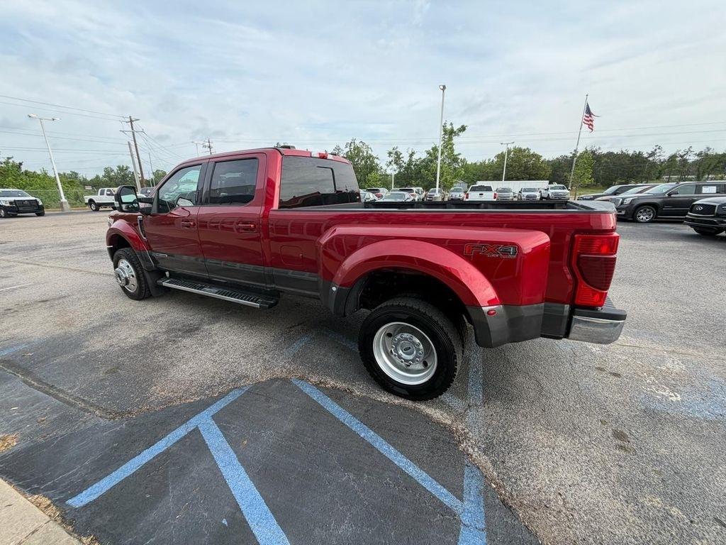 Ford Super Duty F-450 DRW Lariat 4WD Crew Cab 8' Box 2020