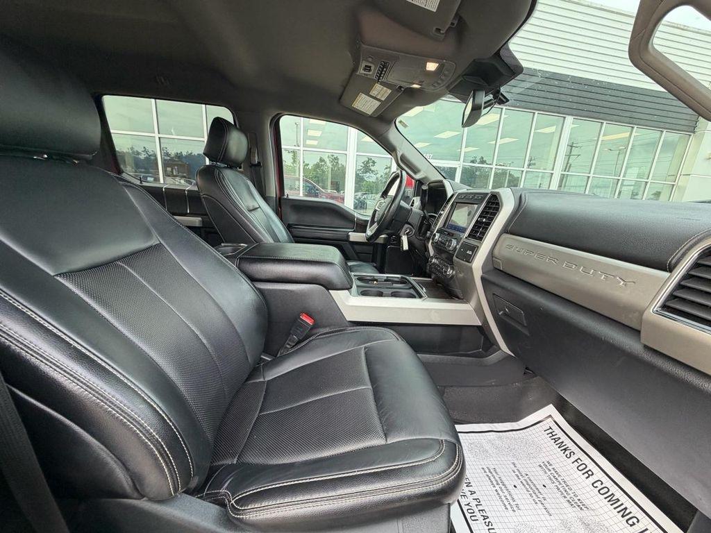 Ford Super Duty F-450 DRW Lariat 4WD Crew Cab 8' Box 2020