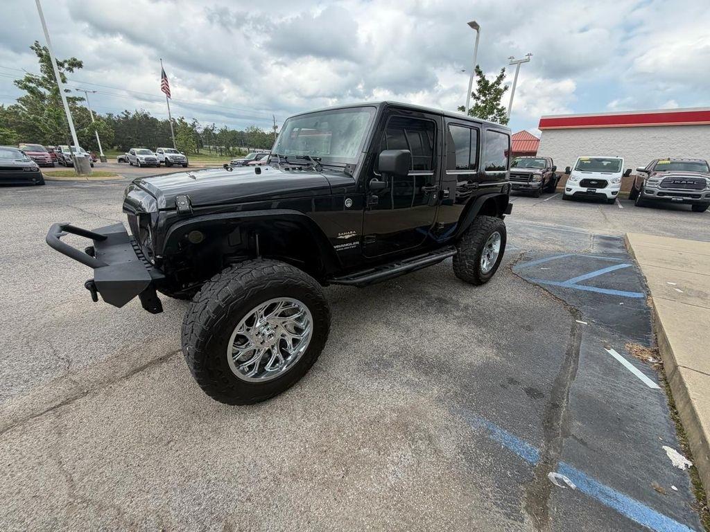 Jeep Wrangler Unlimited 4WD 4dr Sahara 2014